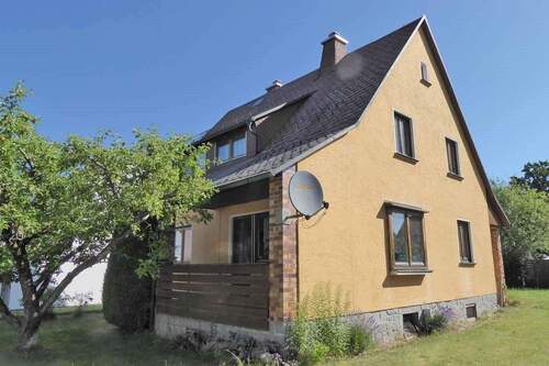 Außenansicht - 5 Zimmer Einfamilienhaus in Neuenmarkt