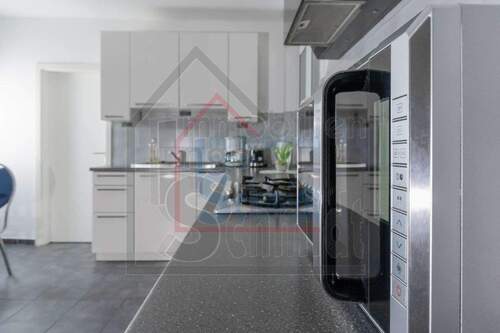 Küche - 9 Zimmer Einfamilienhaus zum Kaufen in Weener