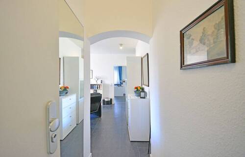 Flur - 2 Zimmer Etagenwohnung zum Kaufen in Kassel / Wilhelmshöhe