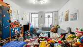 Wohnzimmer 1 - 3 Zimmer Etagenwohnung zum Kaufen in Leipzig
