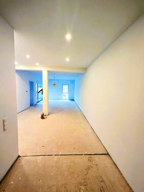 PXL_20251116_132607140~2.jpg - 