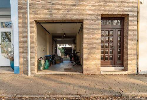 Garage mit Durchfahrt - 