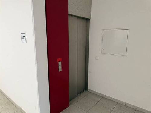 Fahrstuhl - Büro mit 189,60 m&sup2; in Potsdam zur Miete