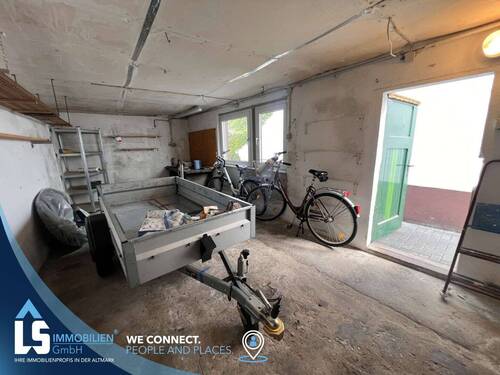 Garage - 