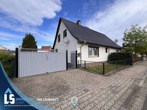 Hausansicht - 3 Zimmer Doppelhaushälfte zum Kaufen in Mahlwinkel