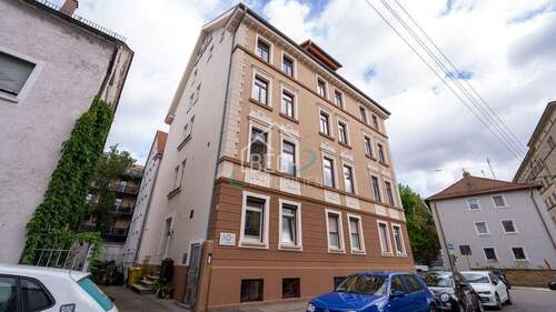 Außenansicht - 7 Zimmer Etagenwohnung zum Kaufen in Stuttgart-West