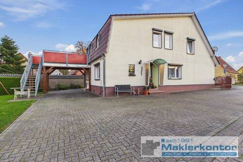 Haupteingang/Zugang außen Einliegerwohnung - 