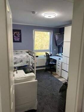 Zimmer 1 OG - 3 Zimmer Reihenmittelhaus zum Kaufen in Hamburg