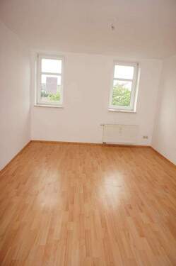 Wohnzimmer - 3 Zimmer Etagenwohnung zur Miete in Chemnitz