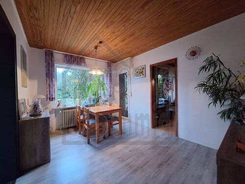 Esszimmer - 6 Zimmer Einfamilienhaus in Weener