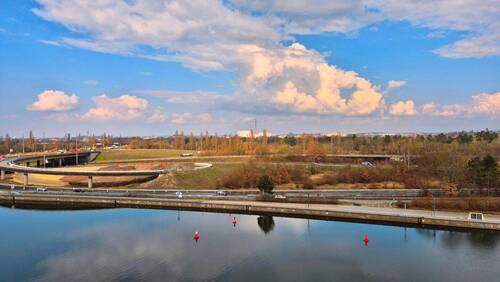 Blick über den Kanal auf Nürnberg - 
