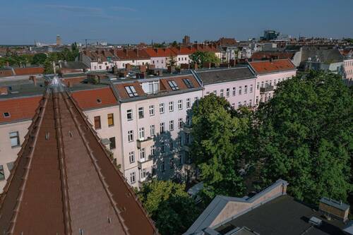 Drohnenansicht - 2 Zimmer Etagenwohnung zum Kaufen in Berlin