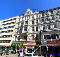 Mittendrin und über allen - gepflegte 3 Zimmer WHG, ca. 92,50 m², im 5. OG am Steindamm, St. Georg - Hamburg