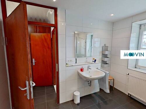 Ansicht II: Badezimmer I - 