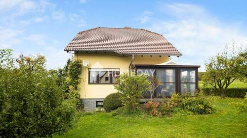 Außenansicht 3 - 4 Zimmer Einfamilienhaus zum Kaufen in Wachau OT Seifersdorf
