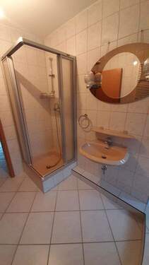 Dusche im Dachgeschoss - 