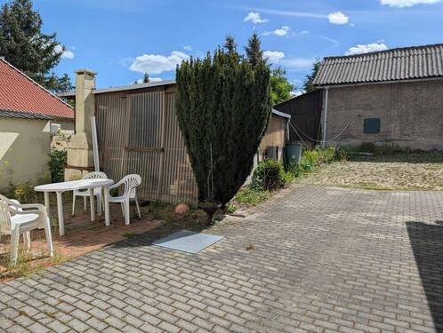 Innenhof mit Sitzecke - 5 Zimmer Einfamilienhaus in Bad Schmiedeberg