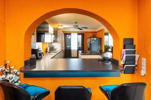 Esszimmer Tehke Blick in Küche - Einfamilienhaus mit 251,80 m&sup2; in Mannheim zum Kaufen