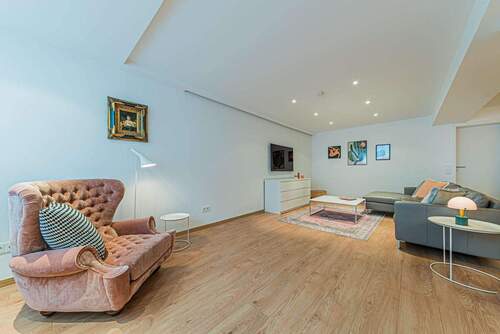 Wohnen - Etagenwohnung mit 100,00 m&sup2; in Bad Soden am Taunus zur Miete