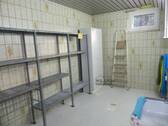 Vorrats- und Waschraum im KG - 