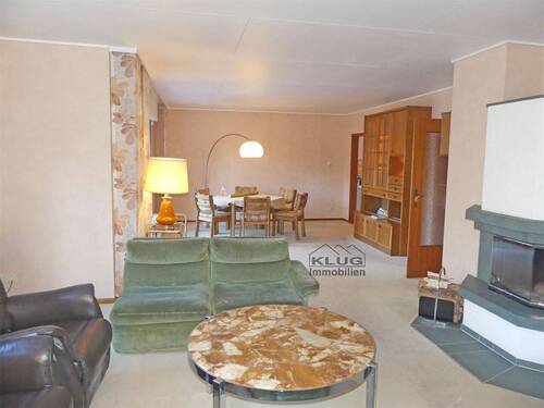 Großes Kaminwohnzimmer - 4 Zimmer Einfamilienhaus in Berlin