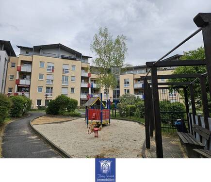 Spielplatz - Etagenwohnung mit 76,50 m&sup2; in Freital zum Kaufen
