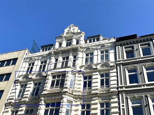 Ansicht Haus - Mittendrin und ruhig - 5 Zimmer WHG, ca. 134,00 m², WG geeignet, im 3. OG am Steindamm, St. Georg