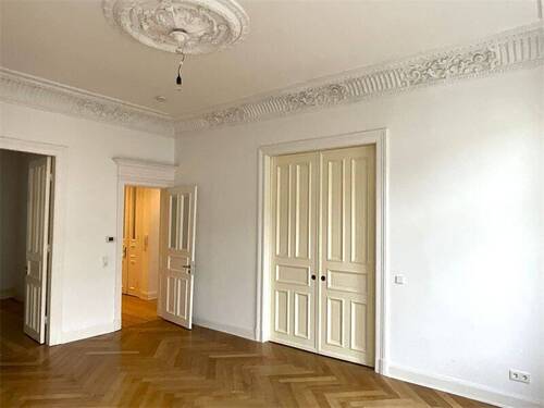 Zimmer 2 - 