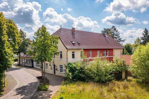 Ansicht - Mehrfamilienhaus, Wohnhaus in Halle-Hörste