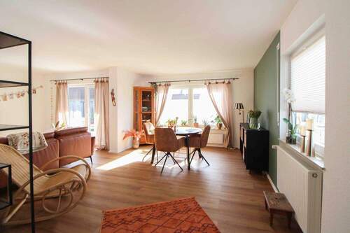 Essbereich_EG - 5 Zimmer Mehrfamilienhaus, Wohnhaus zum Kaufen in Wolfschlugen