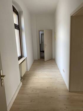 Flur - 2 Zimmer Etagenwohnung in Halle