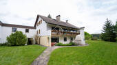 Außenansicht - 9 Zimmer Mehrfamilienhaus, Wohnhaus zum Kaufen in Fichtenau / Lautenbach