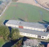 Nahe Lübeck - 2 Hallen auf einem großen Grundstück - Dassow Prieschendorf