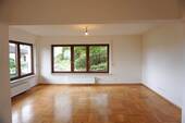 Wohnzimmer - 3 Zimmer Etagenwohnung zur Miete in Schopfloch