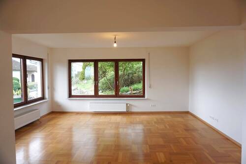 Wohnzimmer - 3 Zimmer Etagenwohnung zur Miete in Schopfloch