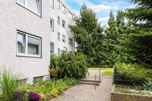 Außenansicht - 2 Zimmer Etagenwohnung zum Kaufen in Bielefeld / Brackwede