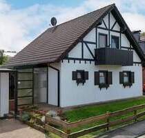 Gepflegtes Einfamilienhaus mit Wintergarten - Dahlem Schmidtheim