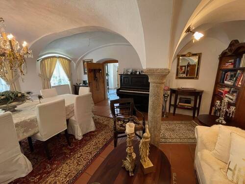 Frankensaal im Erdgeschoss, historische Gewölbe - 