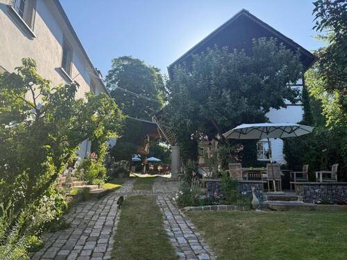 Einfahrt - 1 Zimmer Bauernhaus, Landhaus zum Kaufen in Regnitzlosau