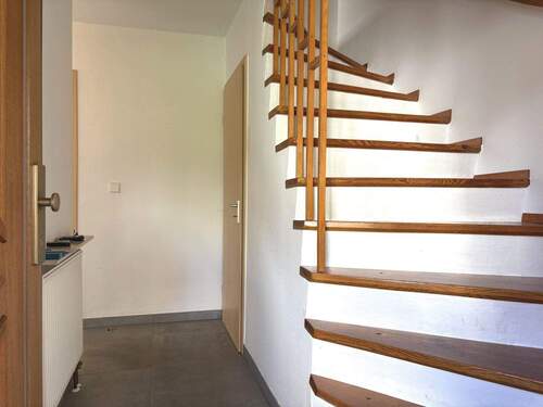 Hauseingang - Doppelhaushälfte mit 86,00 m&sup2; in Sindelfingen zum Kaufen