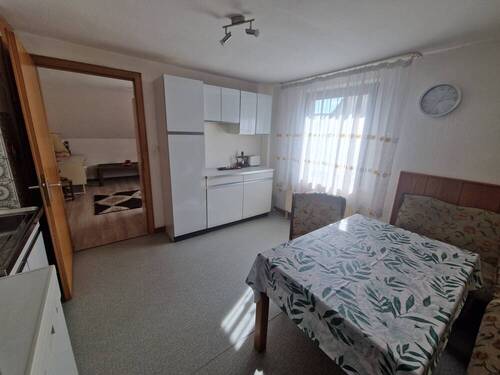 Zimmer 5 / Küche OG - 