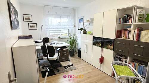 Kinderzimmer oder Büro - 