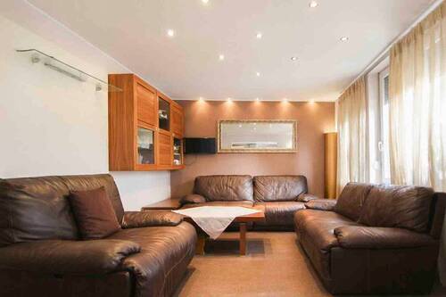 Wohnzimmer - 4 Zimmer Etagenwohnung zum Kaufen in Stuttgart