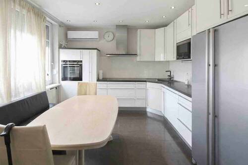 Küche 2 - 4 Zimmer Etagenwohnung in Stuttgart