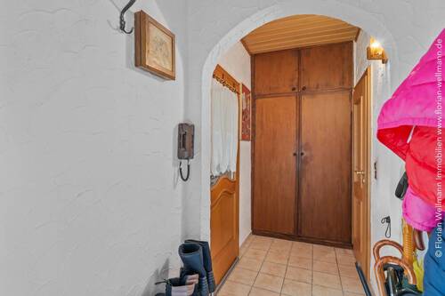 Flur 5,67 m² in der (Hochparterre Wohnung) - 
