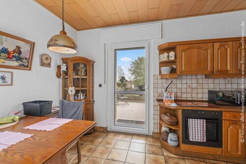 Küche 12,84 m² mit Zugang zur Terrasse (Hochparterre Wohnung) - 