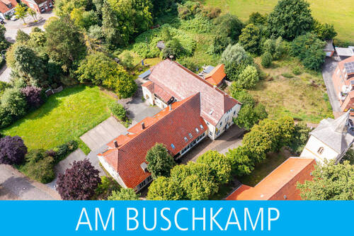 Ansicht - Traditionsimmobilie mit ehemaliger Sparkasse und zwei Baugrundstücken