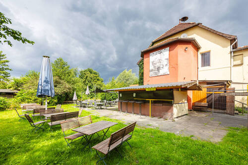 Biergarten - Mehrfamilienhaus, Wohnhaus mit 186,00 m² in Halle-Hörste zum Kaufen
