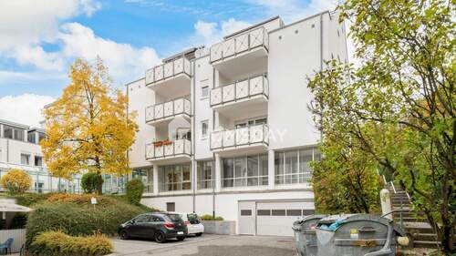 Außenansicht 2 - Charmante 2-Zimmer-Wohnung im betreuten Wohnen - gepflegt, hell und mit Balkon in Leutenbach