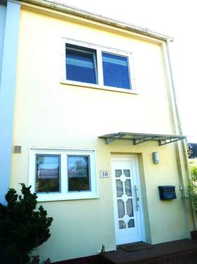 Herzlich Willkommen ! - 25336 Elmshorn Ihr Interesse muß ab sofort belohnt werden ! Reihenendhaus FREI verfügbar , ideal für 2 Personen , ein TOP Liebhaberstück